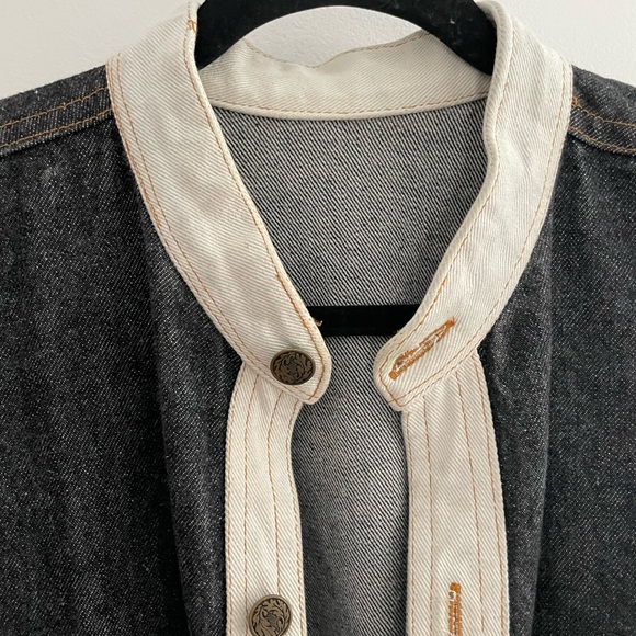 Fall 🍂🍁 Vintage Jean Jacket - Picture 2 of 4